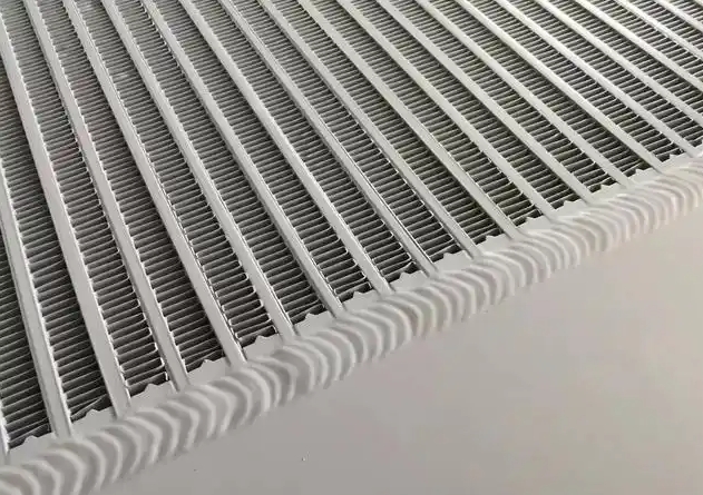 What factors affect the poor heat transfer efficiency of heat exchangers?